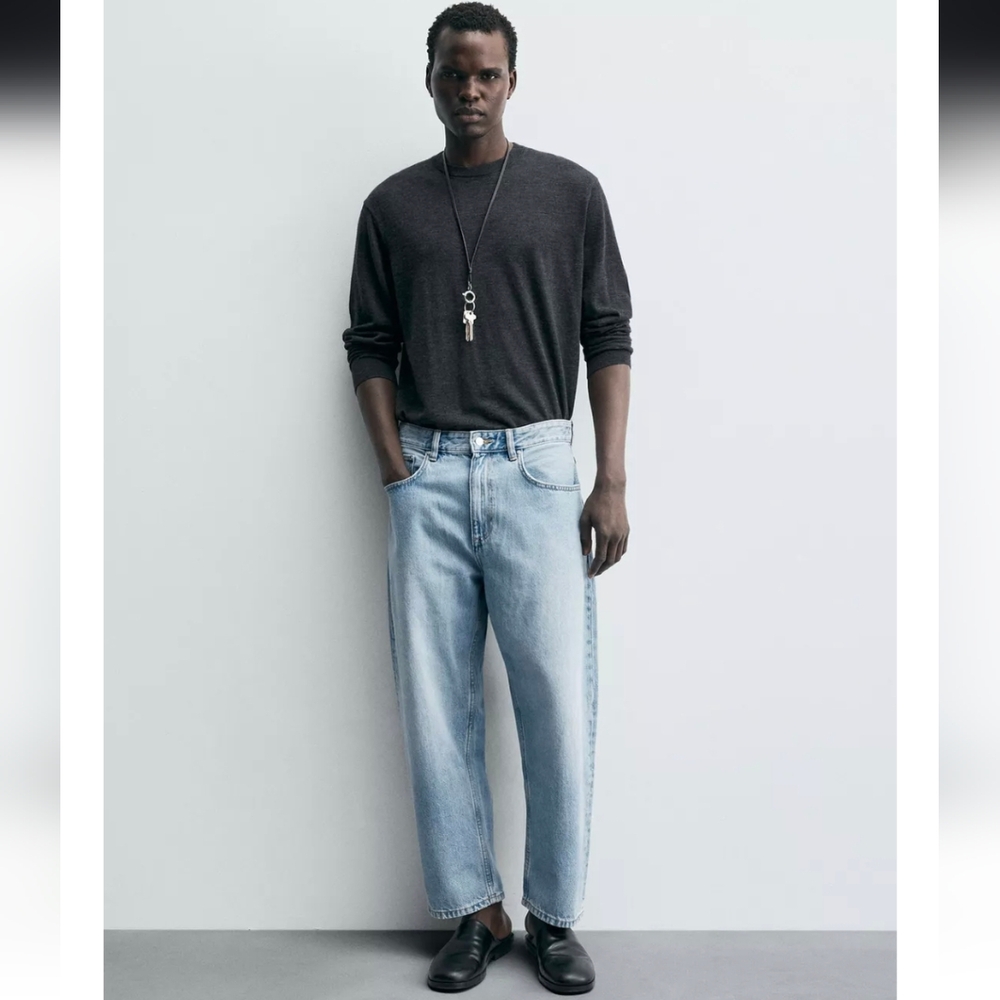 Zara TAPERED WIDE FIT JEANS- 31